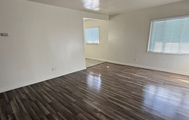 2 beds, 1 bath, $2,250, Unit 3