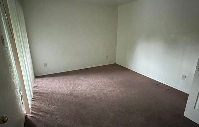 1 bed, 1 bath, 600 sqft, $700, Unit Unit 206