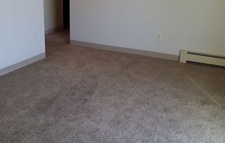 1 bed, 1 bath, 650 sqft, $700, Unit 7