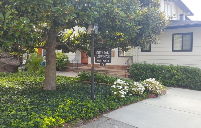 1 bed, 1 bath, 750 sqft, $2,600, Unit 18