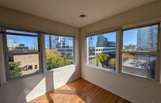 3 beds, 2 baths, 1,100 sqft, $3,295, Unit 601