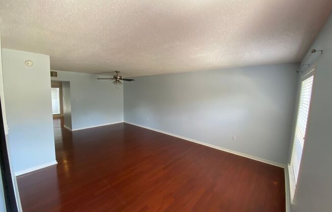 2 beds, 1.5 baths, $1,250, Unit #405