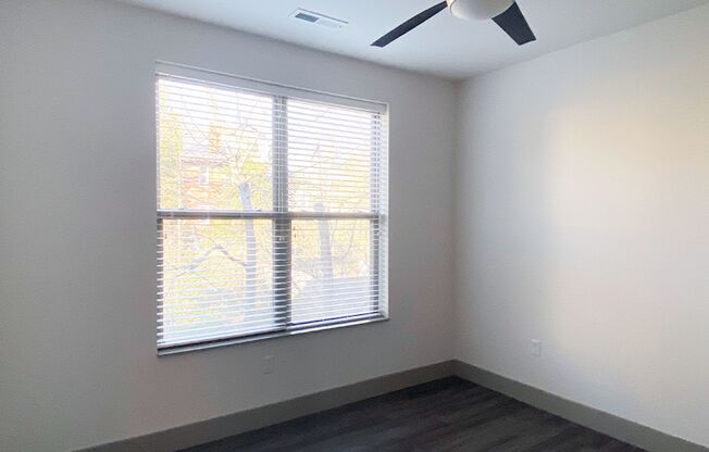 1 bed, 1 bath, 615 sqft, $1,695, Unit 3250-311