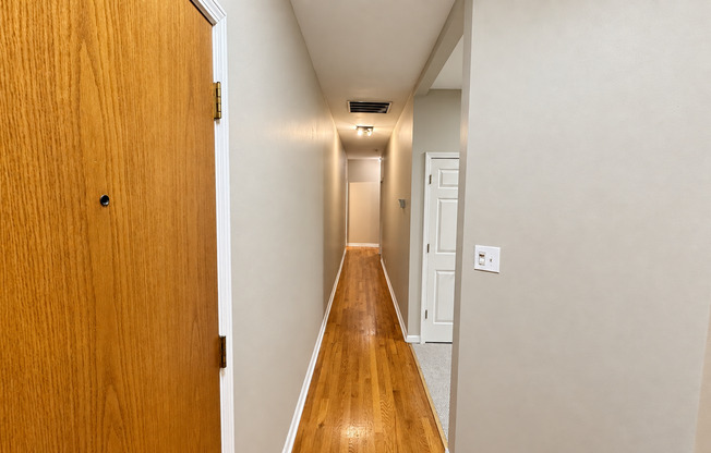 3 beds, 2 baths, $1,785, Unit 3w