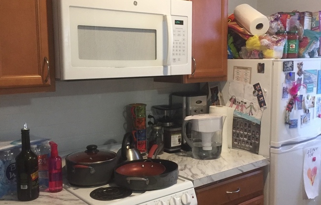 1 bed, 1 bath, 400 sqft, $1,175, Unit 3E