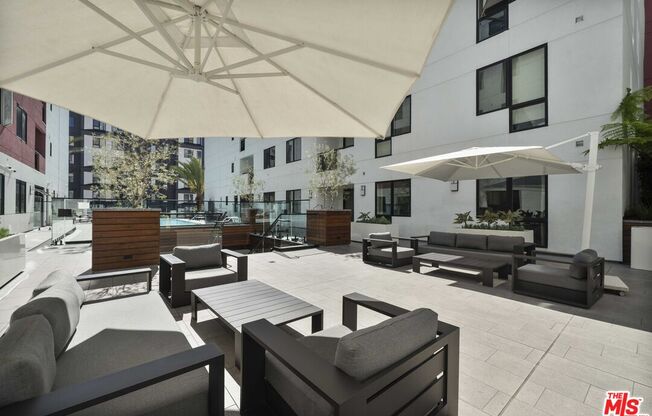 2 beds, 1.5 baths, 1,130 sqft, $3,000, Unit 413