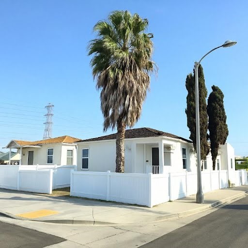 1350 E 94 ST