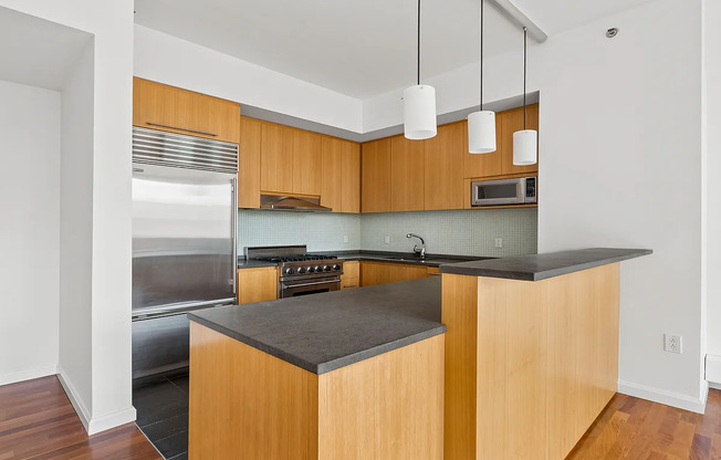 2 beds, 2 baths, 1,335 sqft, $14,500, Unit 10E