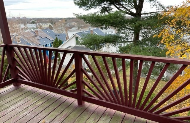 36 HILLCREST CIR
