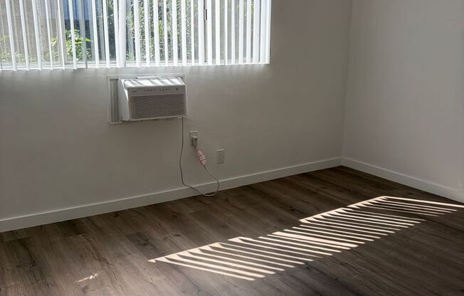 2 beds, 2 baths, 950 sqft, $2,295, Unit 41