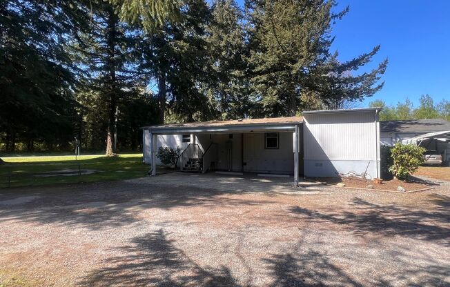 Spacious living meets rural charm - 3 bedroom in Custer