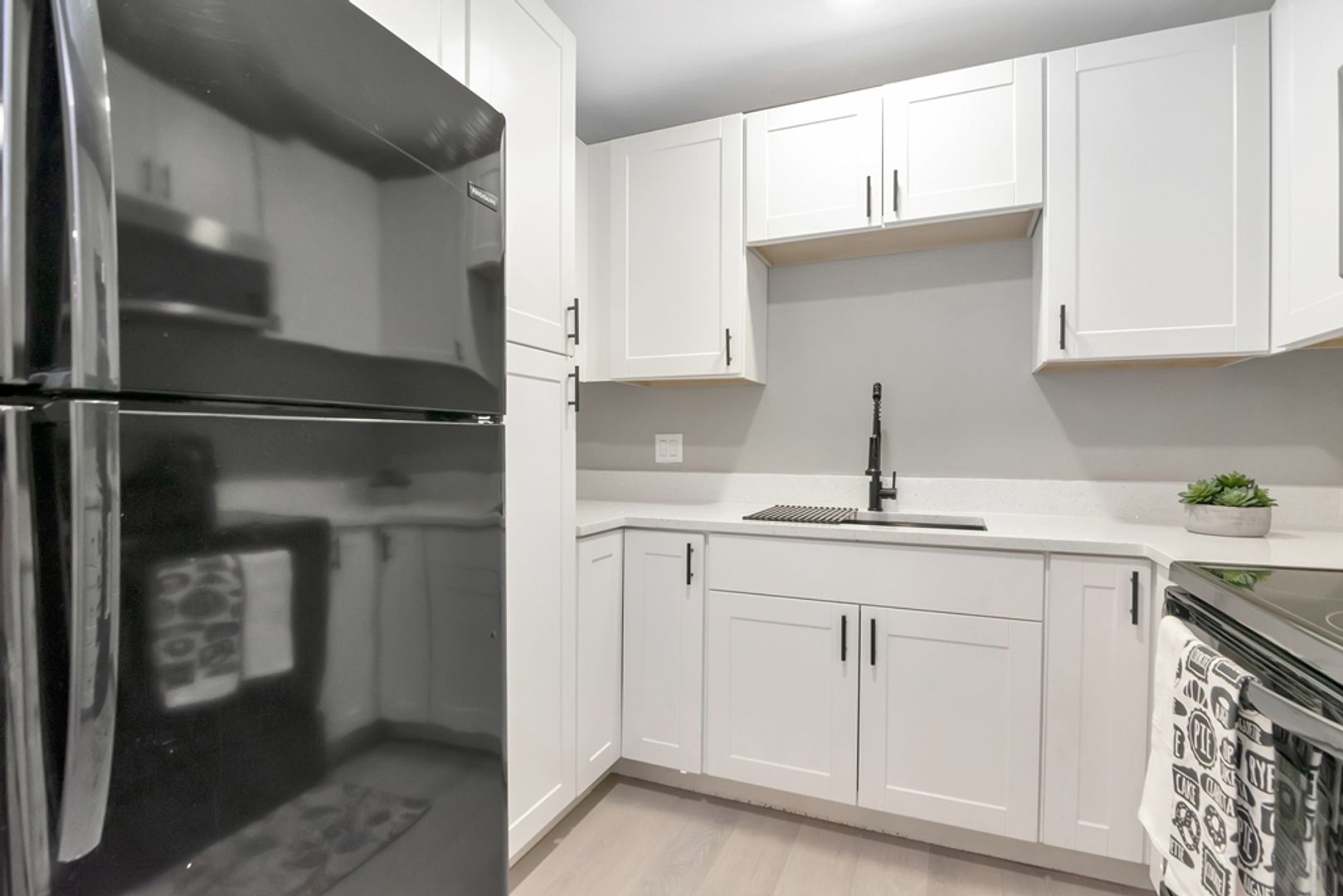 Totally Remodeled Duplex w/ New Fenced Backyard in Brandon