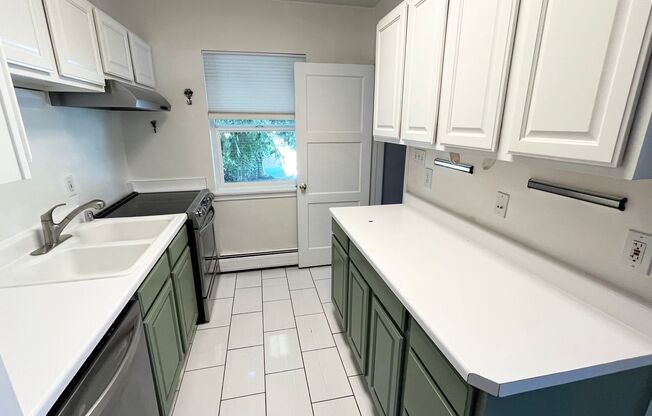 4 bedroom/2 bathroom Home in SLC