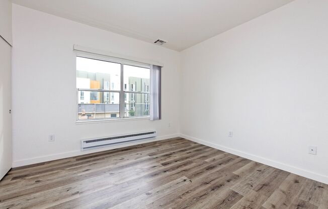 1 bed, 1 bath, 700 sqft, $2,395, Unit 303 - empty