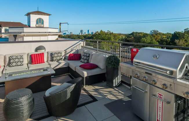 Rooftop Patio with Grill