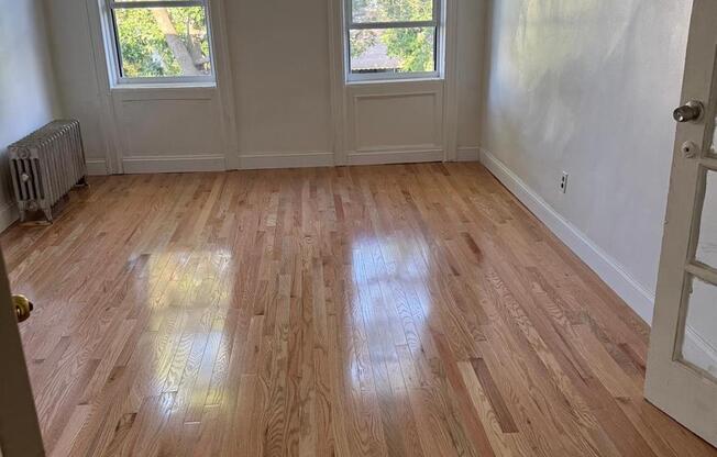 5 beds, 1.5 baths, 2,120 sqft, $3,700, Unit 2nd Floor
