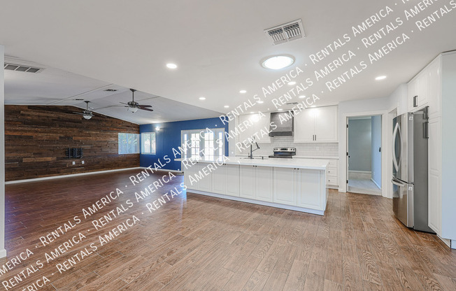 1360 W ESPLANADE ST