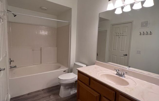 1 bed, 1 bath, $1,400