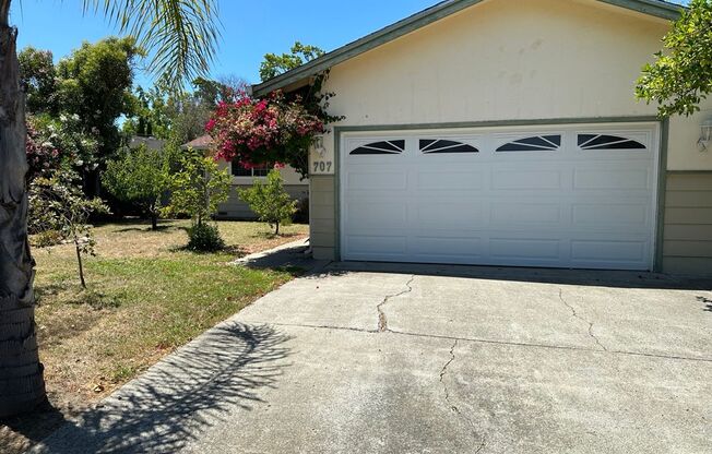 Updated 3 Bedroom 2 Bath Home in Fantastic Sunnyvale Location