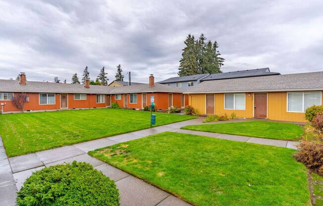 Holladay Apartments