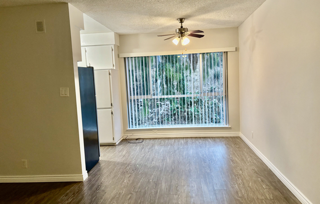 1595 E CHEVY CHASE DR