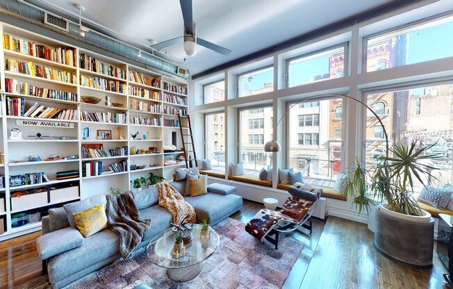 382 LAFAYETTE ST