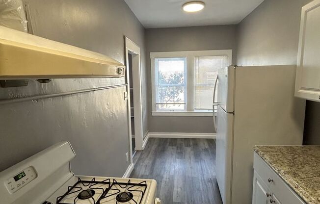 Studio, 1 bath, 451 sqft, $1,395, Unit INT-21