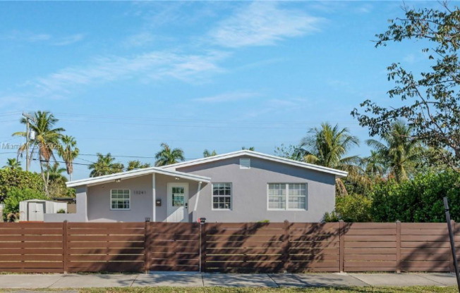 10241 DOMINICAN DR
