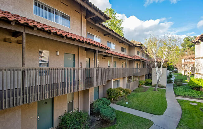 Apartment View Of Property at Wilbur Oaks Apartments, Thousand Oaks, 91360
