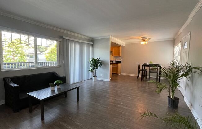 2 beds, 2 baths, 980 sqft, $3,055, Unit 819-31