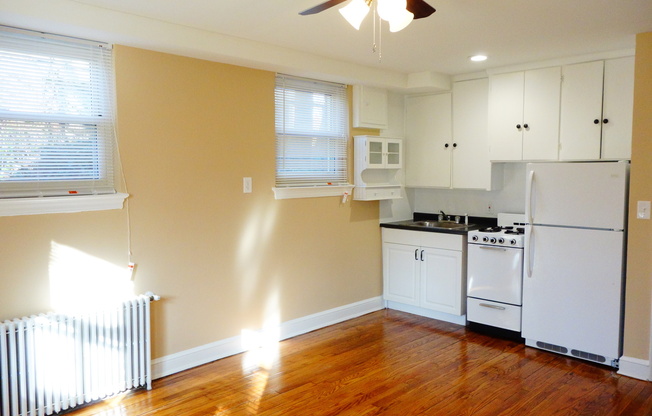 8206 Greenwood Avenue D&amp;G PROPERTIES LLC