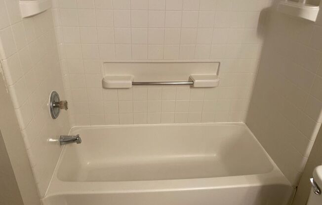 2 beds, 2 baths, $1,400, Unit UNIT # 1190