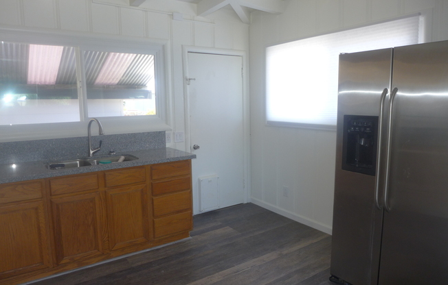 2 beds, 1 bath, $2,900