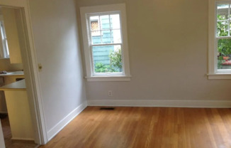 3 beds, 1 bath, $2,295