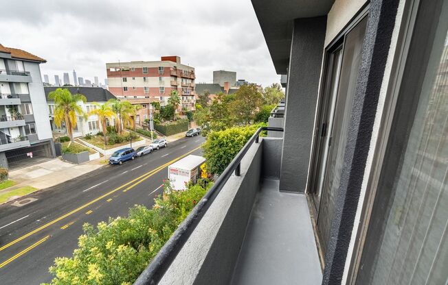 2 beds, 1.5 baths, 1,150 sqft, $2,298, Unit 405