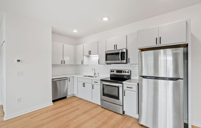 The Quinn | Modern Apartments on Historic Grand Ave