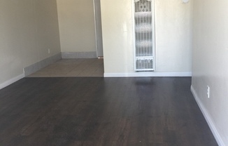 1 bed, 1 bath, 570 sqft, $800, Unit B