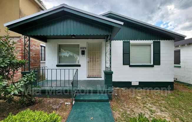 1029 W 38 ST