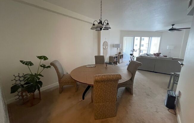 3 Bedroom/2 Bathroom 6th floor unit at Promenade Condominiums!