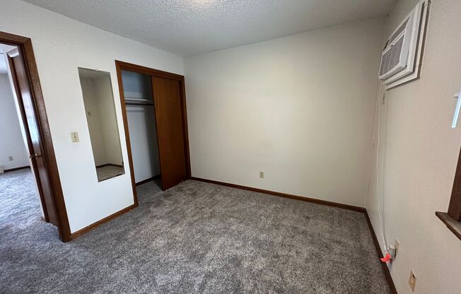 1 bed, 1 bath, 600 sqft, $650