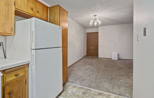 1 bed, 1 bath, 602 sqft, $1,045, Unit 8061