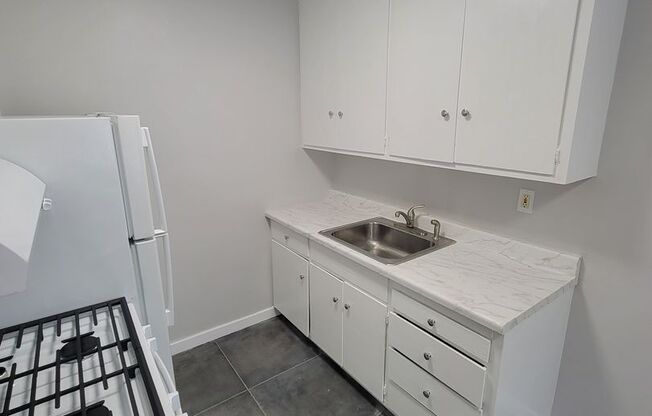 1 bed, 1 bath, 800 sqft, $1,700, Unit Unit H