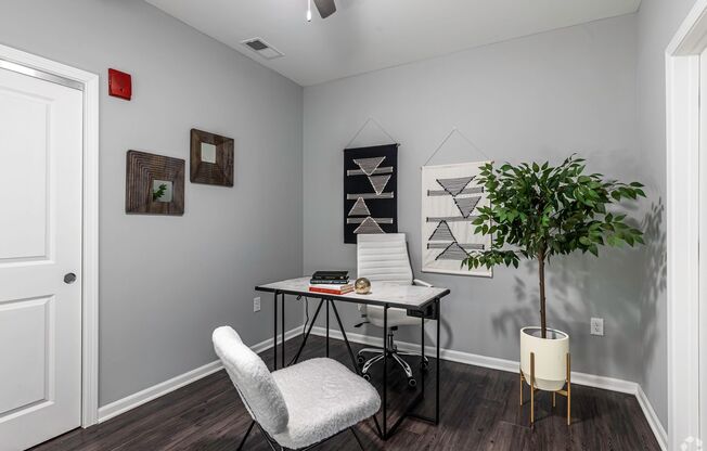 3 beds, 2 baths, 1,401 sqft, $2,160