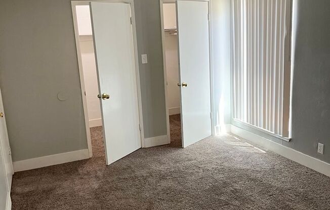 2 beds, 1 bath, 916 sqft, $1,595, Unit 25