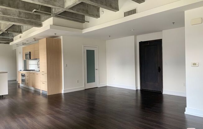 1 bed, 1 bath, 1,080 sqft, $3,371, Unit 710