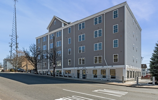 1 bed, 1 bath, 600 sqft, $1,800, Unit 101