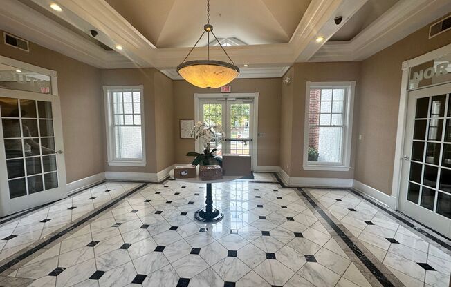 Alexandria/Old Town - 910 Powhatan St - $2,595.00