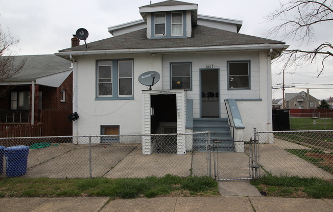 1957 Snyder Ave