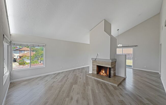 Spacious 4B/3BA Rancho Bernardo Home with Private Yard, Modern Upgrades, and Resort-Style Community Amenities