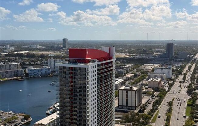 2 beds, 2 baths, $5,000, Unit # T 3509
